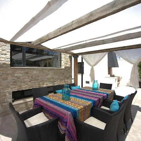 빌라 La La Vie 폴로프